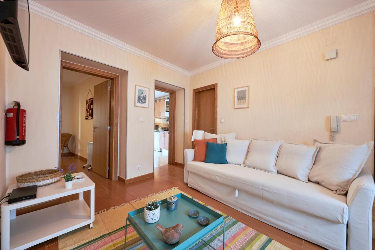 Spacious And Renovated Apartment With Amazing Patio, By Timecooler Лиссабон Экстерьер фото