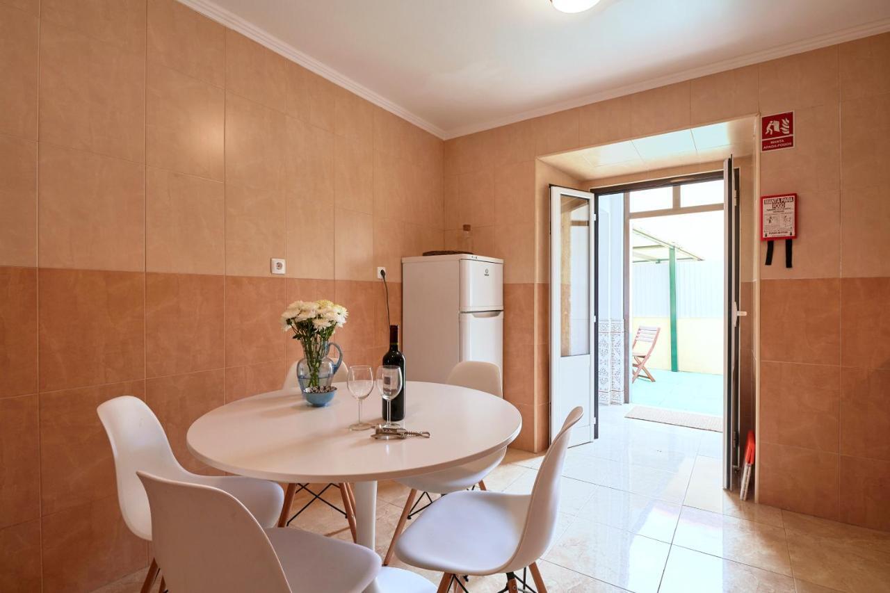 Spacious And Renovated Apartment With Amazing Patio, By Timecooler Лиссабон Экстерьер фото