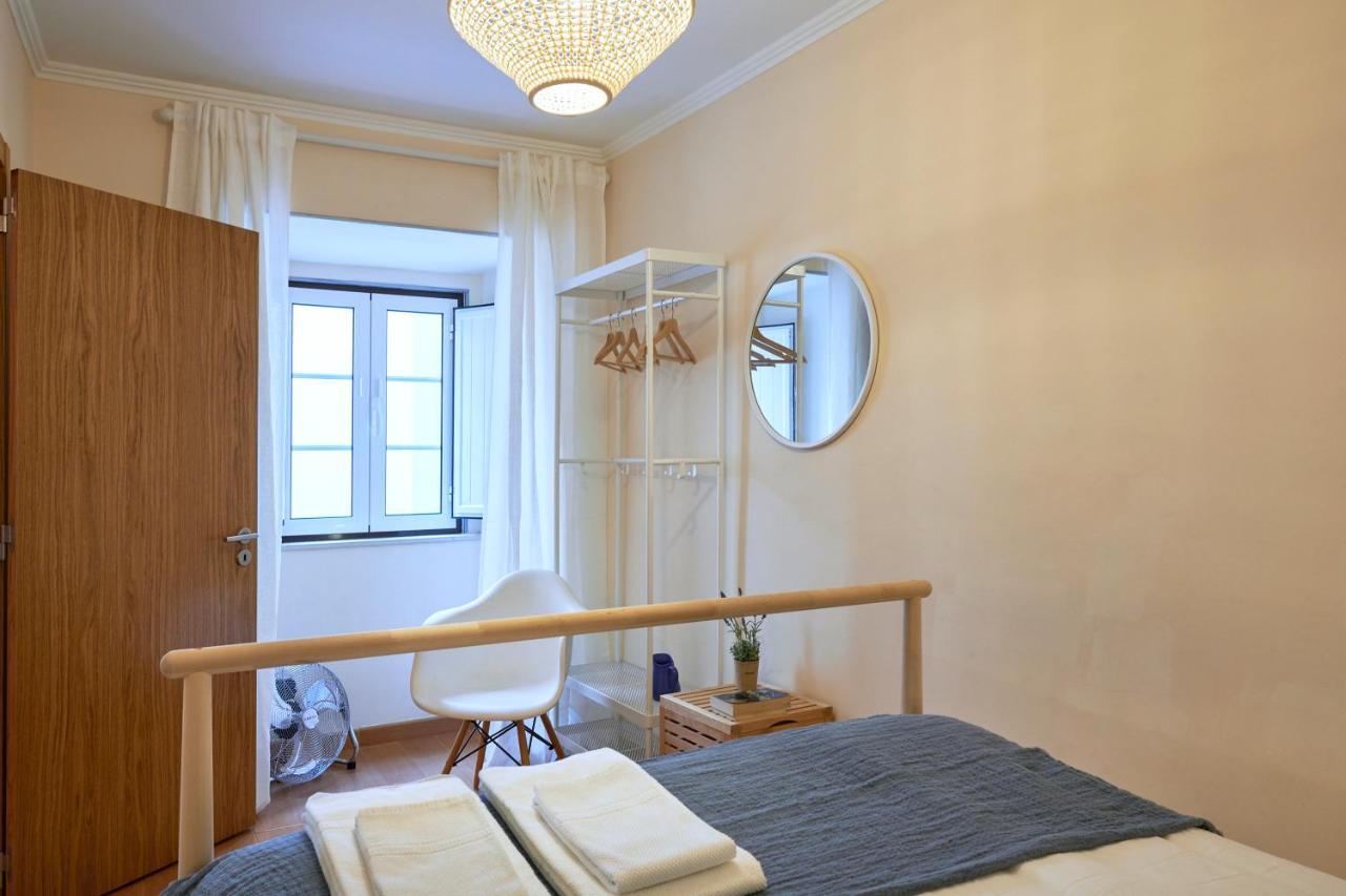 Spacious And Renovated Apartment With Amazing Patio, By Timecooler Лиссабон Экстерьер фото