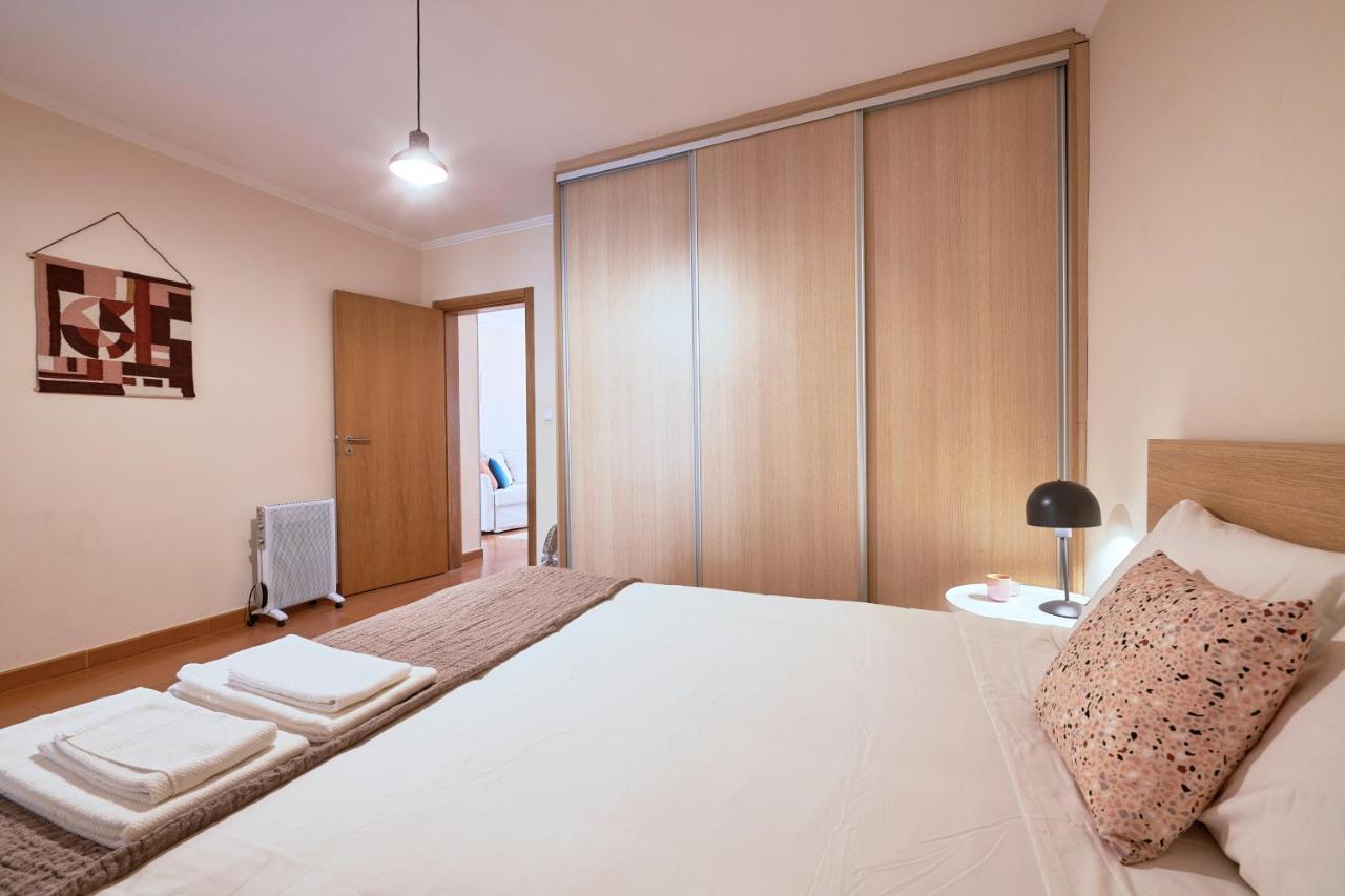Spacious And Renovated Apartment With Amazing Patio, By Timecooler Лиссабон Экстерьер фото