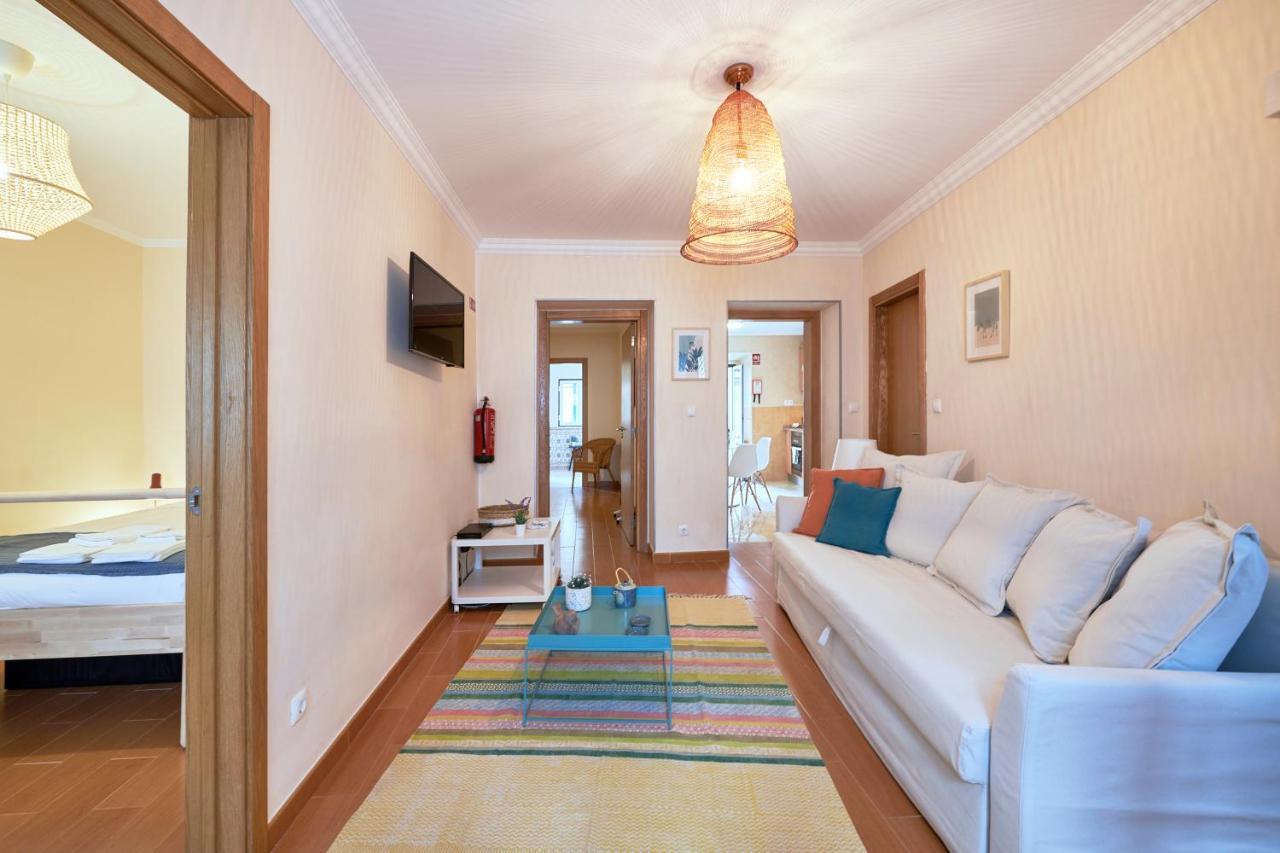 Spacious And Renovated Apartment With Amazing Patio, By Timecooler Лиссабон Экстерьер фото